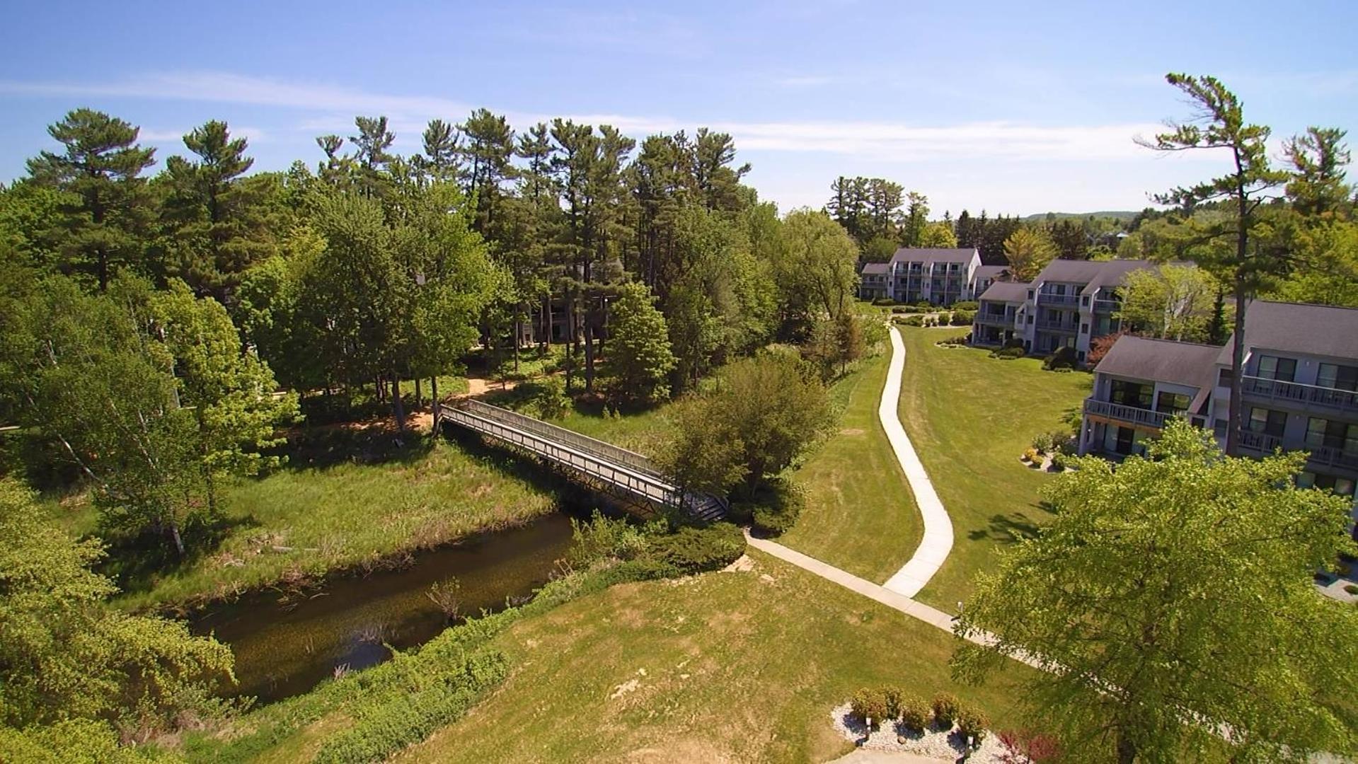 Beautiful Lake View Studio Condo At The Shores Traverse City Exteriör bild